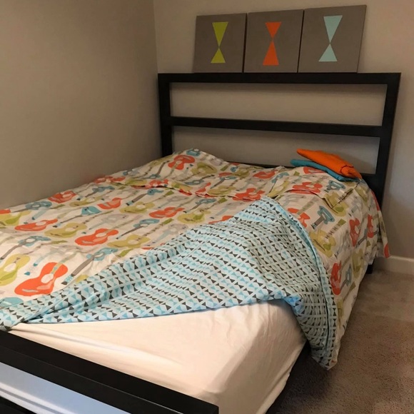 Land Of Nod Vibrant Guitar duvet and decor Set